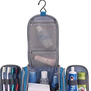 NWT toilettes bag-unisex